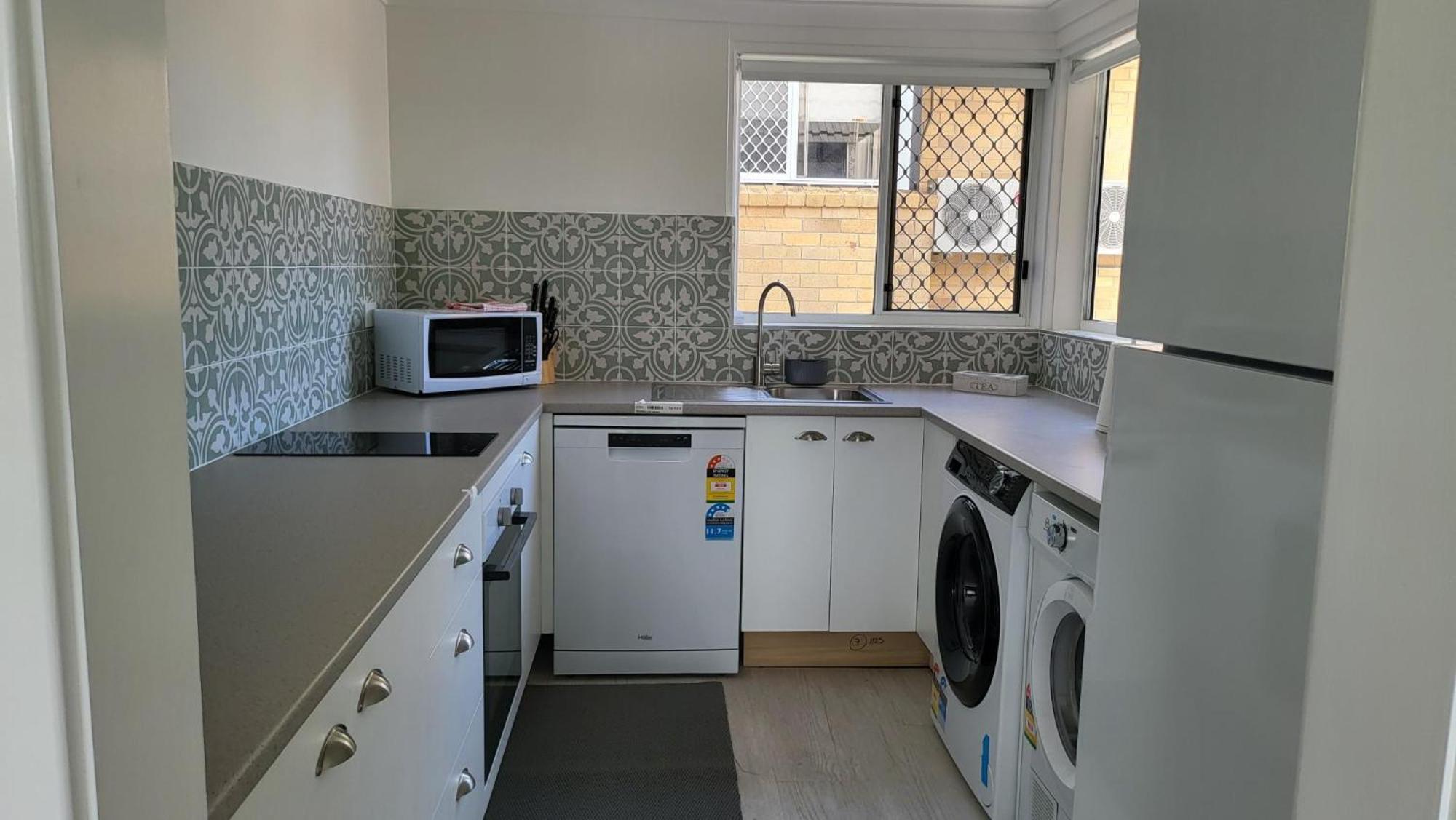 Husky 19 Beautifully Appointed Apartments - Great Location - In The Heart Of Husky 赫斯基森 外观 照片