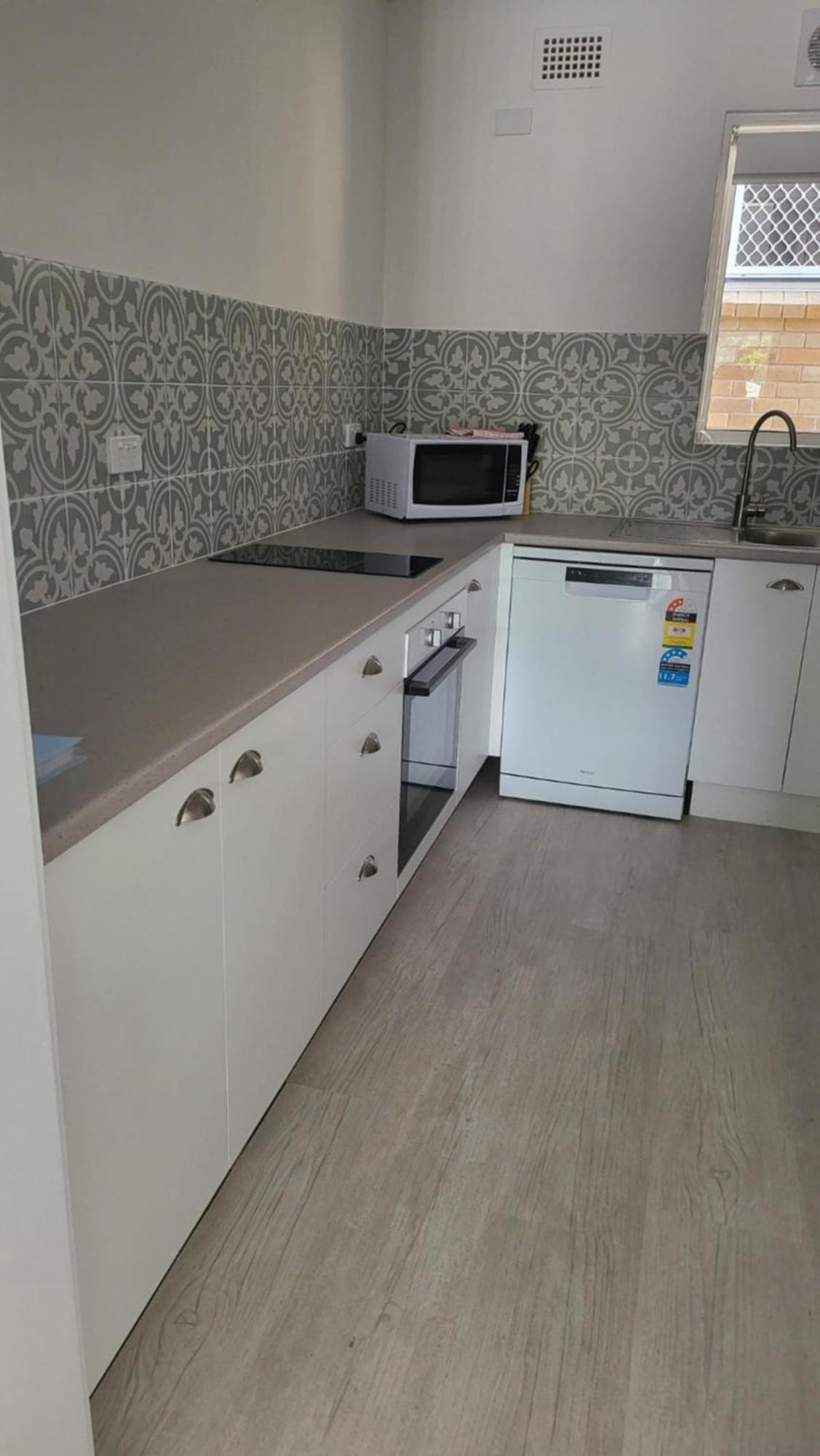 Husky 19 Beautifully Appointed Apartments - Great Location - In The Heart Of Husky 赫斯基森 外观 照片