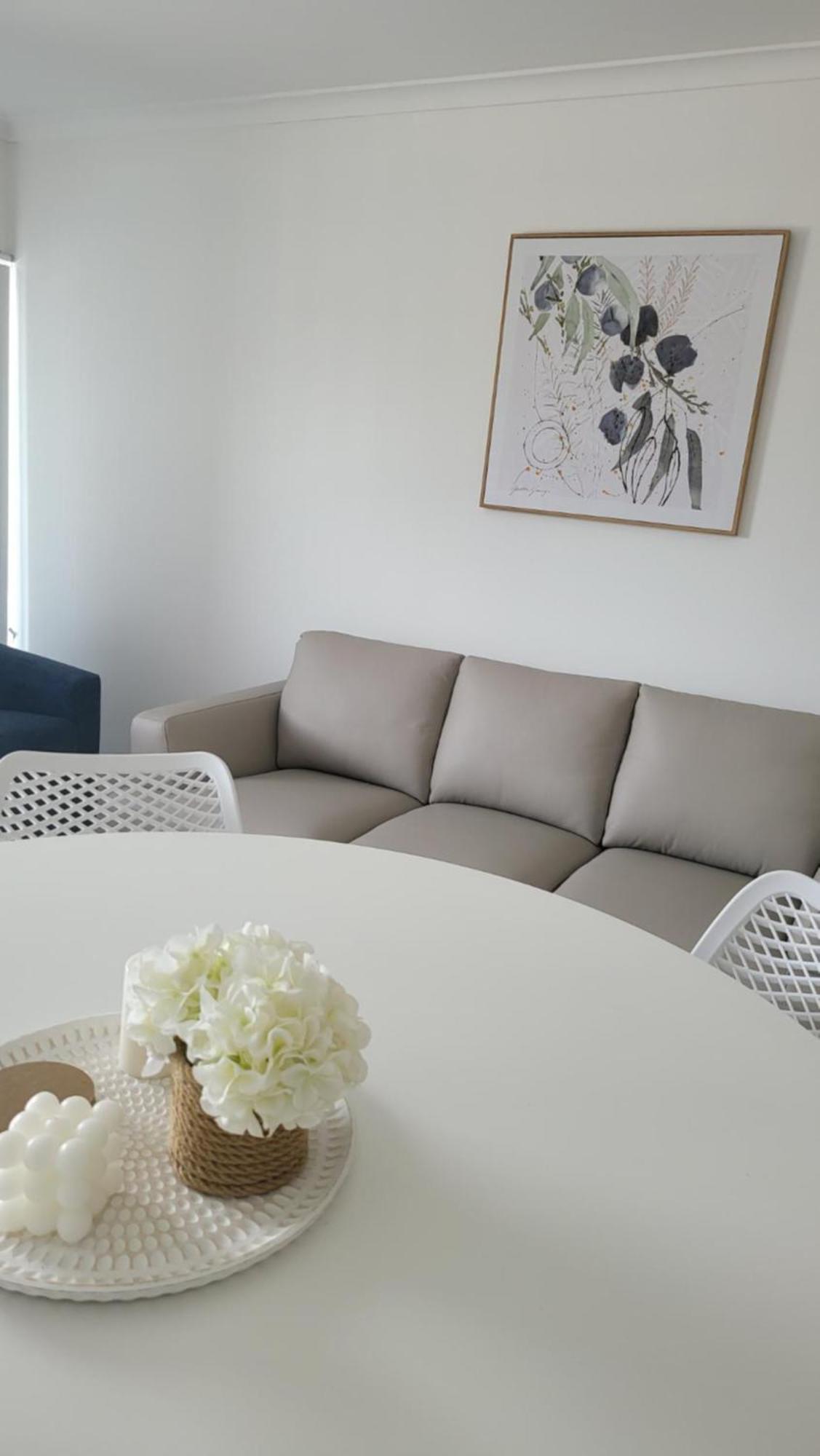 Husky 19 Beautifully Appointed Apartments - Great Location - In The Heart Of Husky 赫斯基森 外观 照片