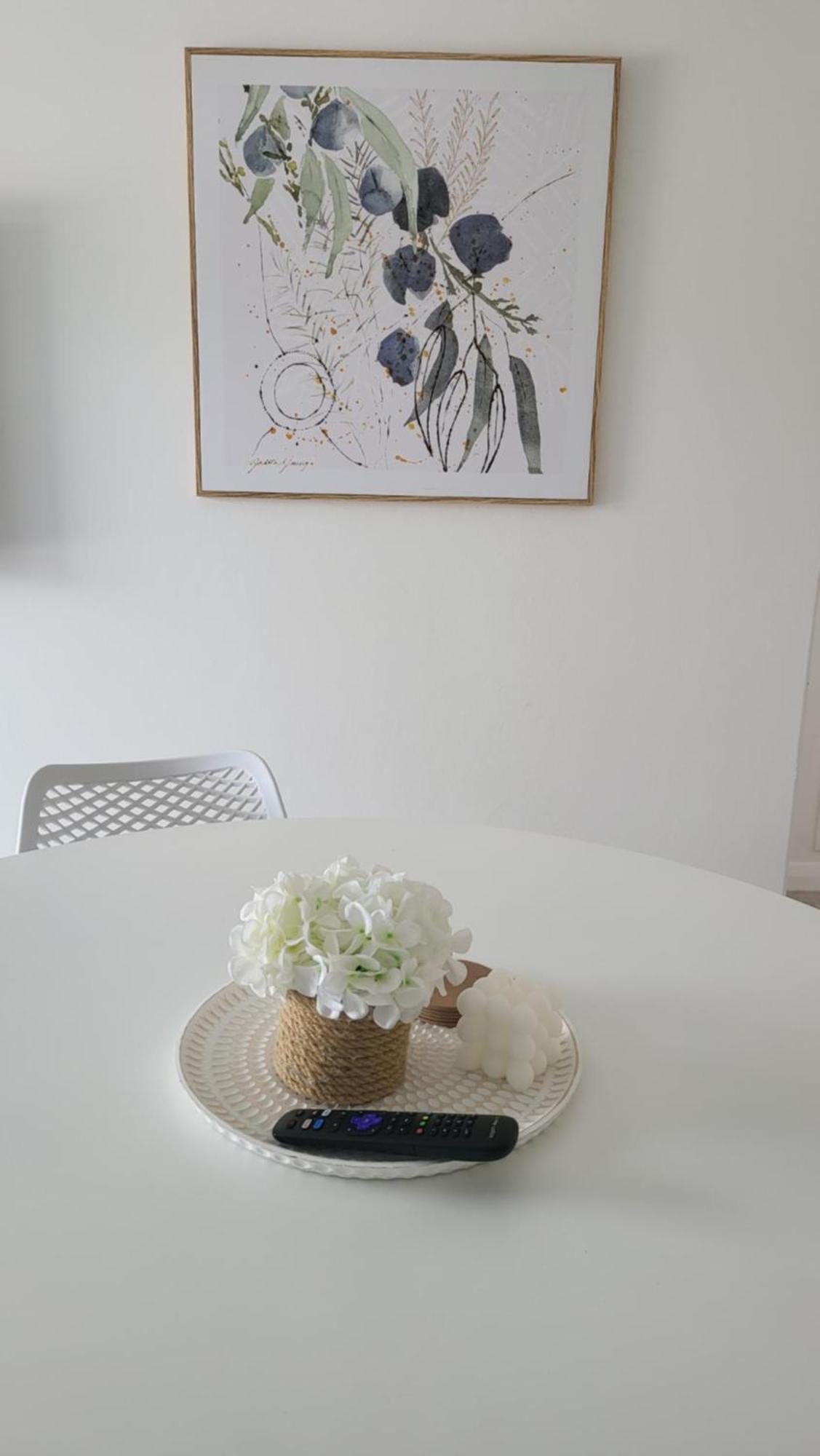 Husky 19 Beautifully Appointed Apartments - Great Location - In The Heart Of Husky 赫斯基森 外观 照片