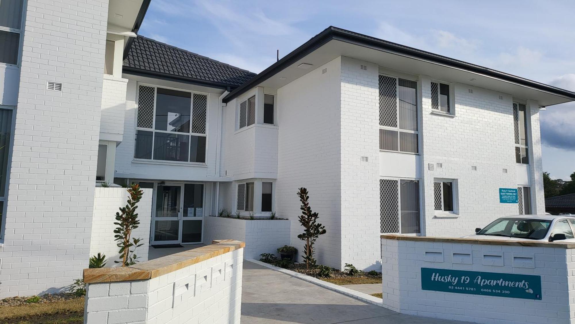 Husky 19 Beautifully Appointed Apartments - Great Location - In The Heart Of Husky 赫斯基森 外观 照片