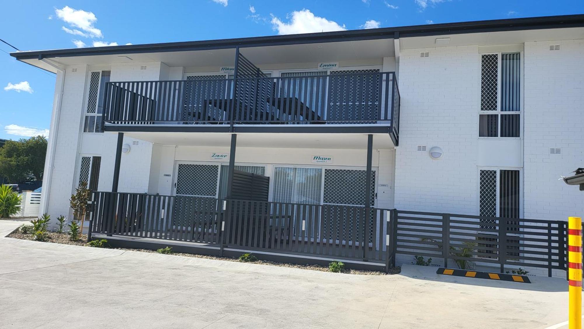 Husky 19 Beautifully Appointed Apartments - Great Location - In The Heart Of Husky 赫斯基森 外观 照片